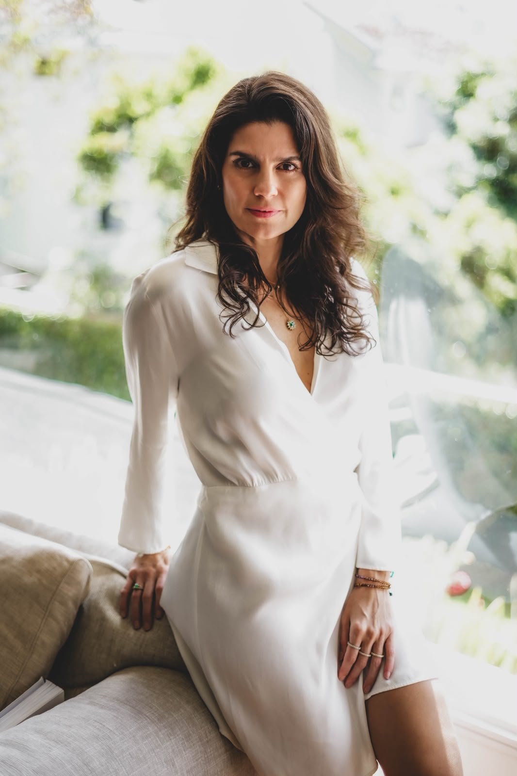 Portrait of Marcela Gómez, therapist and cofounder of Ancestrina.